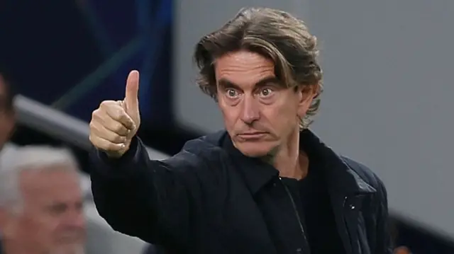 Thomas Frank gives a thumbs up