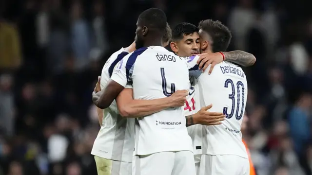Tottenham players celebrate