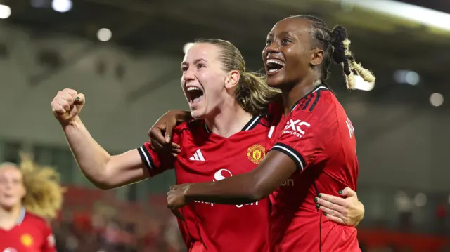 Man Utd celebrate