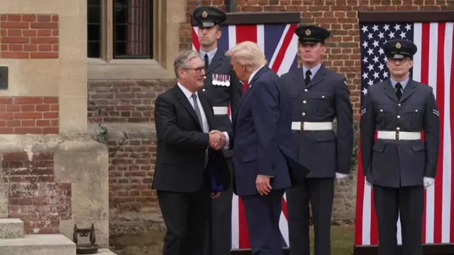 Trump and Starmer shake hands