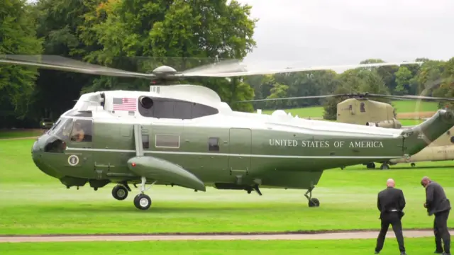 Trump lands at Chequers