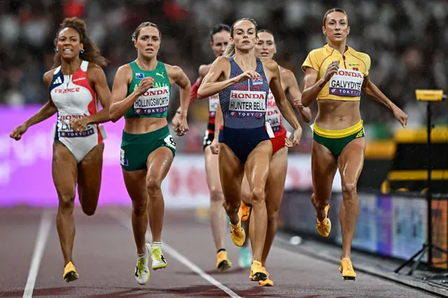 Georgia Hunter Bell wins heat