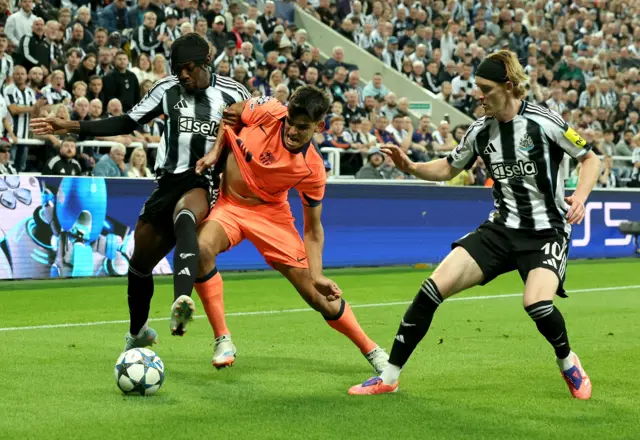 Anthony Gordon (R) and Anthony Elanga of Newcastle in action against Gerard Martin (C) Barcelona during the UEFA Champions League league phase match between Newcastle United and Barcelona in Newcastle, Britain, 18 September 2025.
