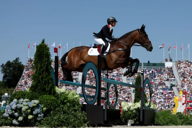 Rosalind Canter and horse Lordships Graffalo