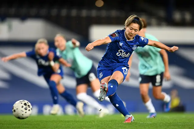 Yuka Momiki scores a penalty