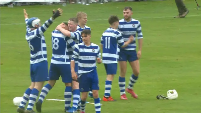 Baile Ùr an t-Slèibh a' buannachadh