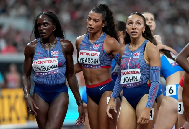 Great Britain's women's 4x400m team