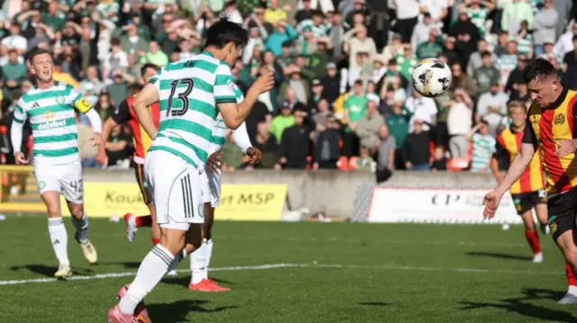 Yang Hyun-Jan scores