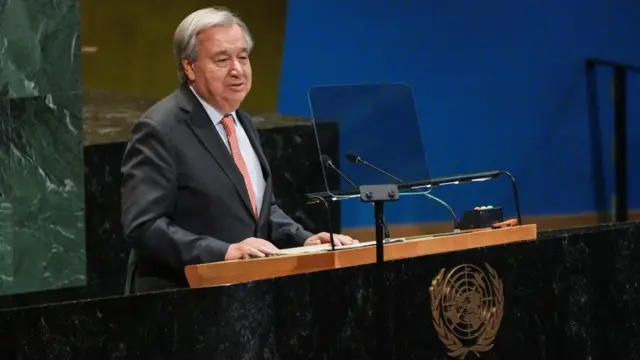 Antonio Guterres at UN podium