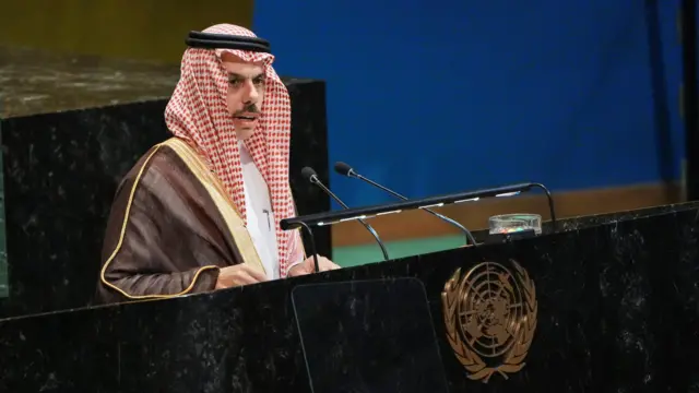 Faisal bin Farhan Al Saud at UN podium