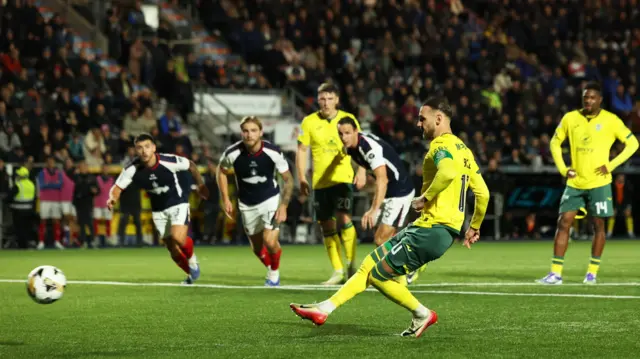 Martin Boyle scores a penalty for Hibernian against Falkirk