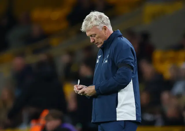 Moyes writes notes