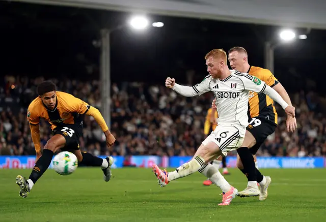 Harrison Reed shapes to cross the ball