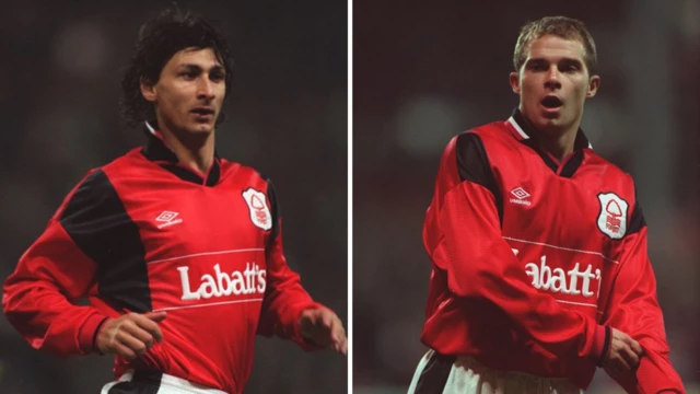 Andrea Silenzi and Bobby Howe playing for Nottingham Forest in the Uefa Cup