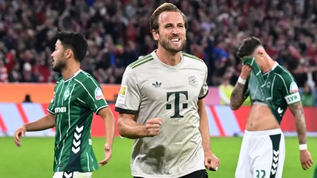 Harry Kane celebrates