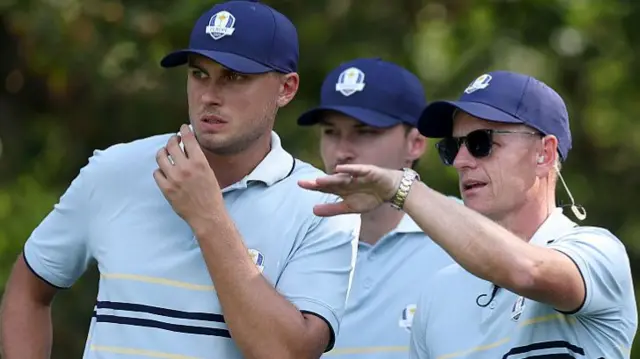 Ludvig Aberg and Rasmus Hojgaard speak with Luke Donald