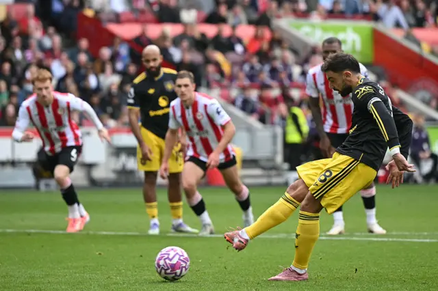 Bruno Fernandes has this penlty kick saved