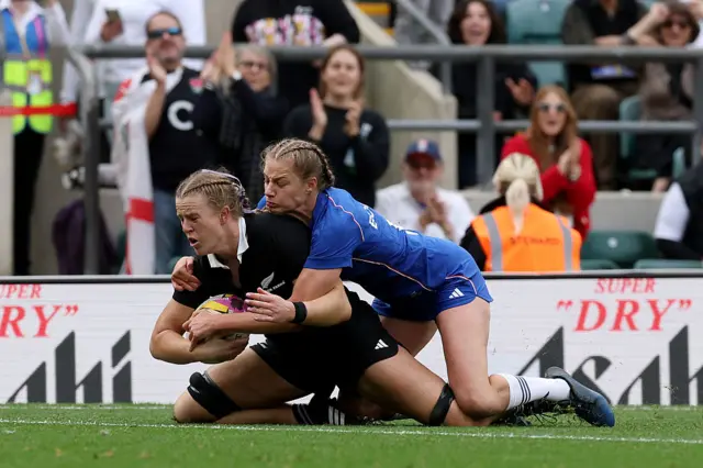 Laura Bayfield of New Zealand