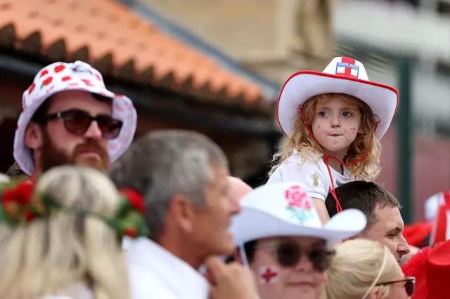 England fans show