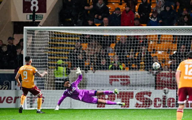 Stamatelopoulos scores a penalty for Motherwell