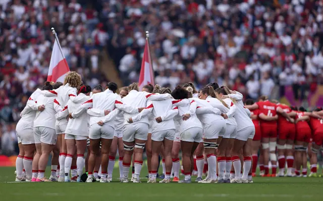 England form a huddle prior