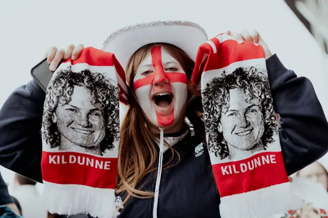 Ellie Kildunne scarf