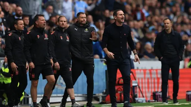 Frank Lampard shouts