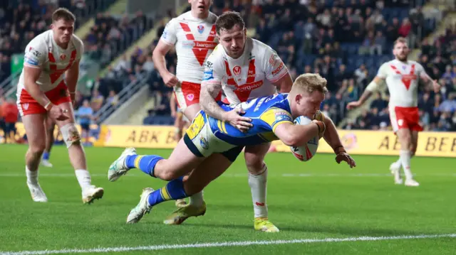 James McDonnell scores Leeds' second try