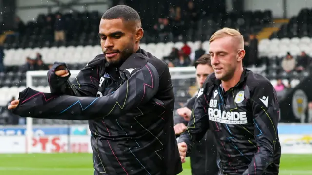 St Mirren players warming up