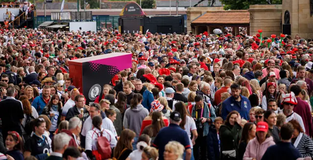 A picture of Twickenham being packed