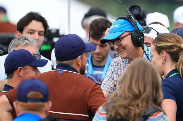 Shane Lowry talking to John Muray