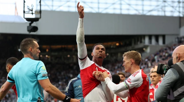 Arsenal's Gabriel Magalhaes celebrates