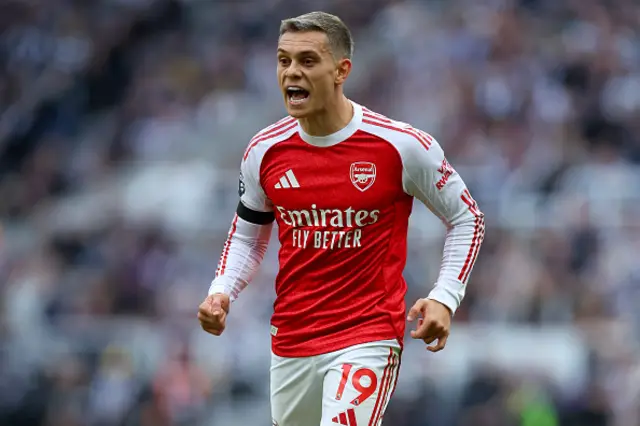 Leandro Trossard of Arsenal shouting