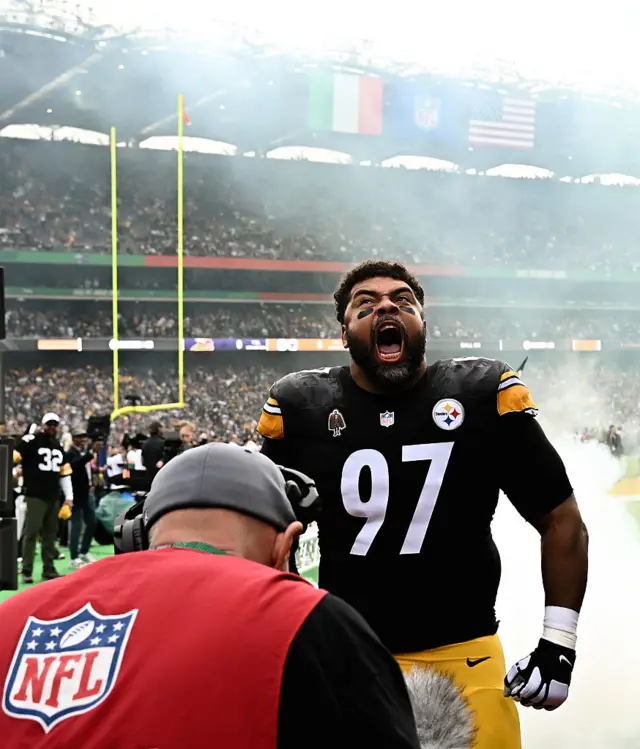 Pittsburgh Steelers Defensive tackle Cameron Heyward