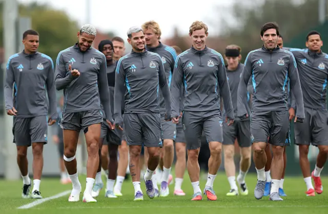 Joelinton, Bruno Guimaraes, Emil Krafth and Sandro Tonali of Newcastle United take to the pitch for a training
