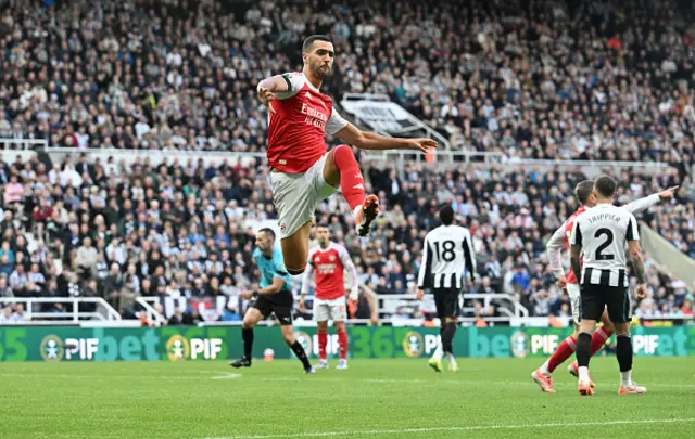Mikel Merino of Arsenal celebrates