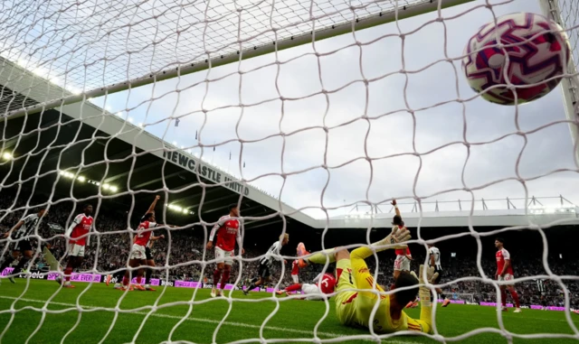 Newcastle United's Nick Woltemade scores their side's first goal