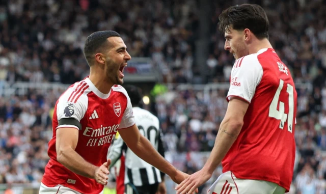 Arsenal's Mikel Merino celebrates