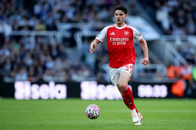Declan Rice of Arsenal on the ball