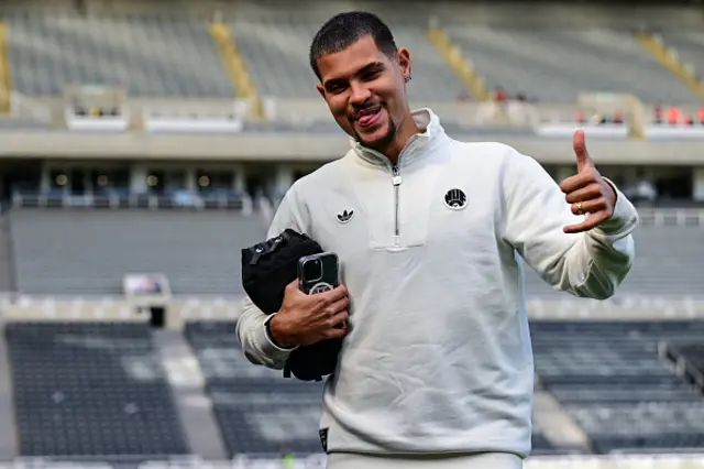 Bruno Guimaraes of Newcastle United (39) arrives
