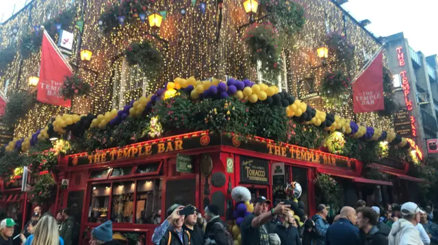 Temple Bar pub before the NFL game in Dublin