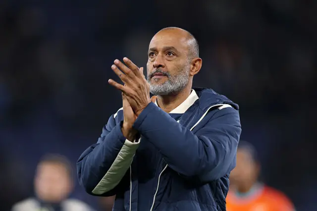 Nuno Espirito Santo, Manager of West Ham United, applauds the fans after the Premier League match between Everton and West Ham United at Hill Dickinson Stadium on September 29, 2025 in Liverpool, England.