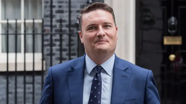 Wes Streeting outside Downing Street