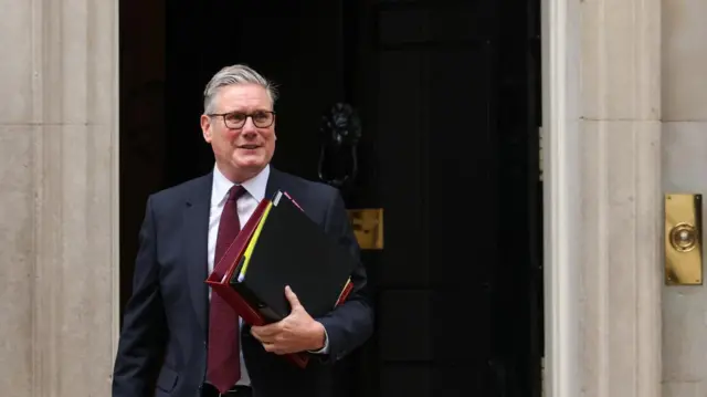 Keir Starmer outside No.10