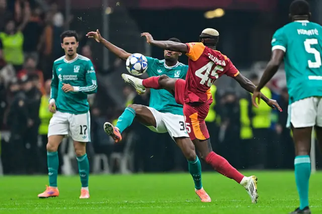 Victor Osimhen on the ball