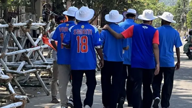 india fans in smriti mandhana shirts
