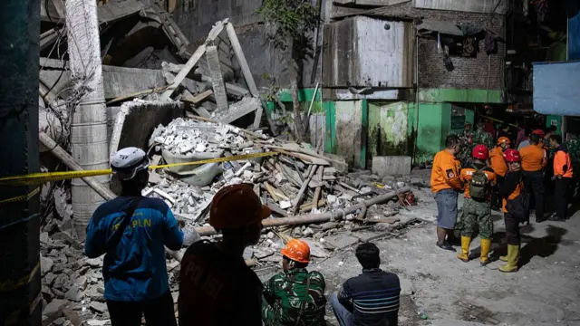 The collapsed building did not have a firm foundation, authorities say
