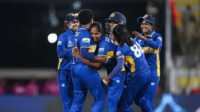 Inoke Ranaweera of Sri Lanka celebrates with team mates after taking the wicket of Jemimah Rodrigues