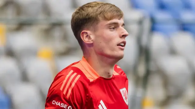 Dylan Lawlor in training