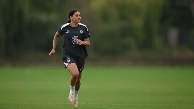 Sam Kerr runs during Chelsea training
